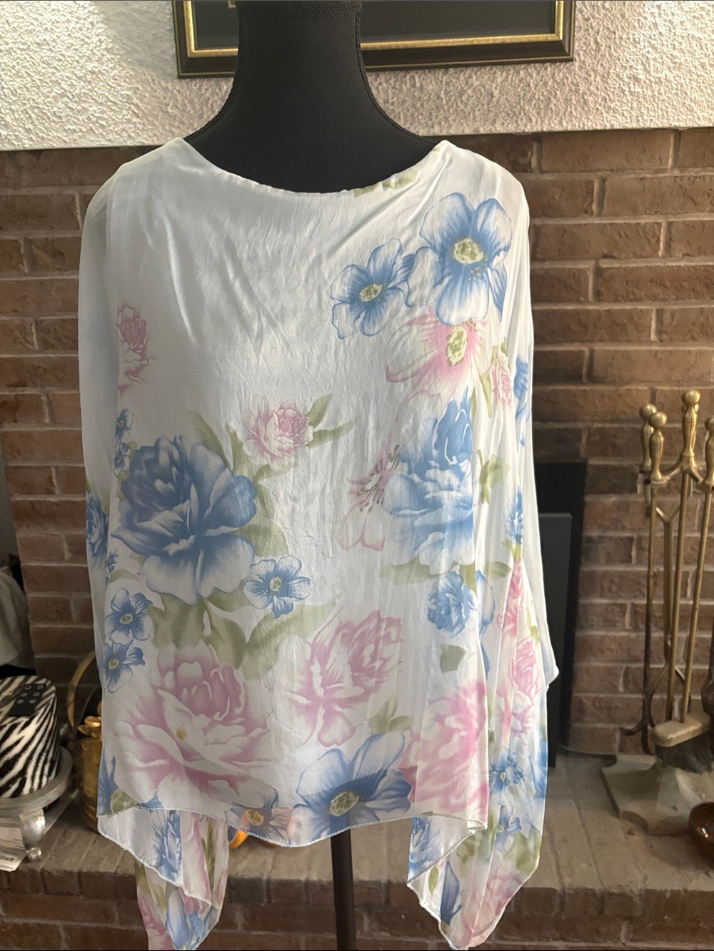 Source Unknown Floral Sheer Poncho Top - White with Blue & Pink Flowers